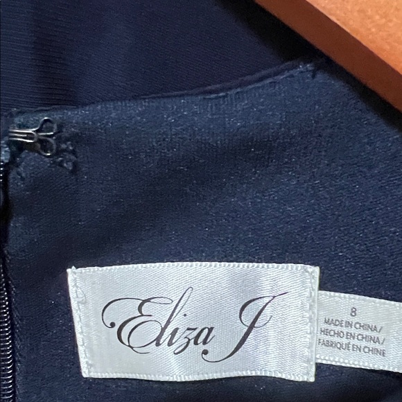 ELIZA J Navy Blue Jersey Criss-Cross Gown Size 8 - Picture 16 of 17